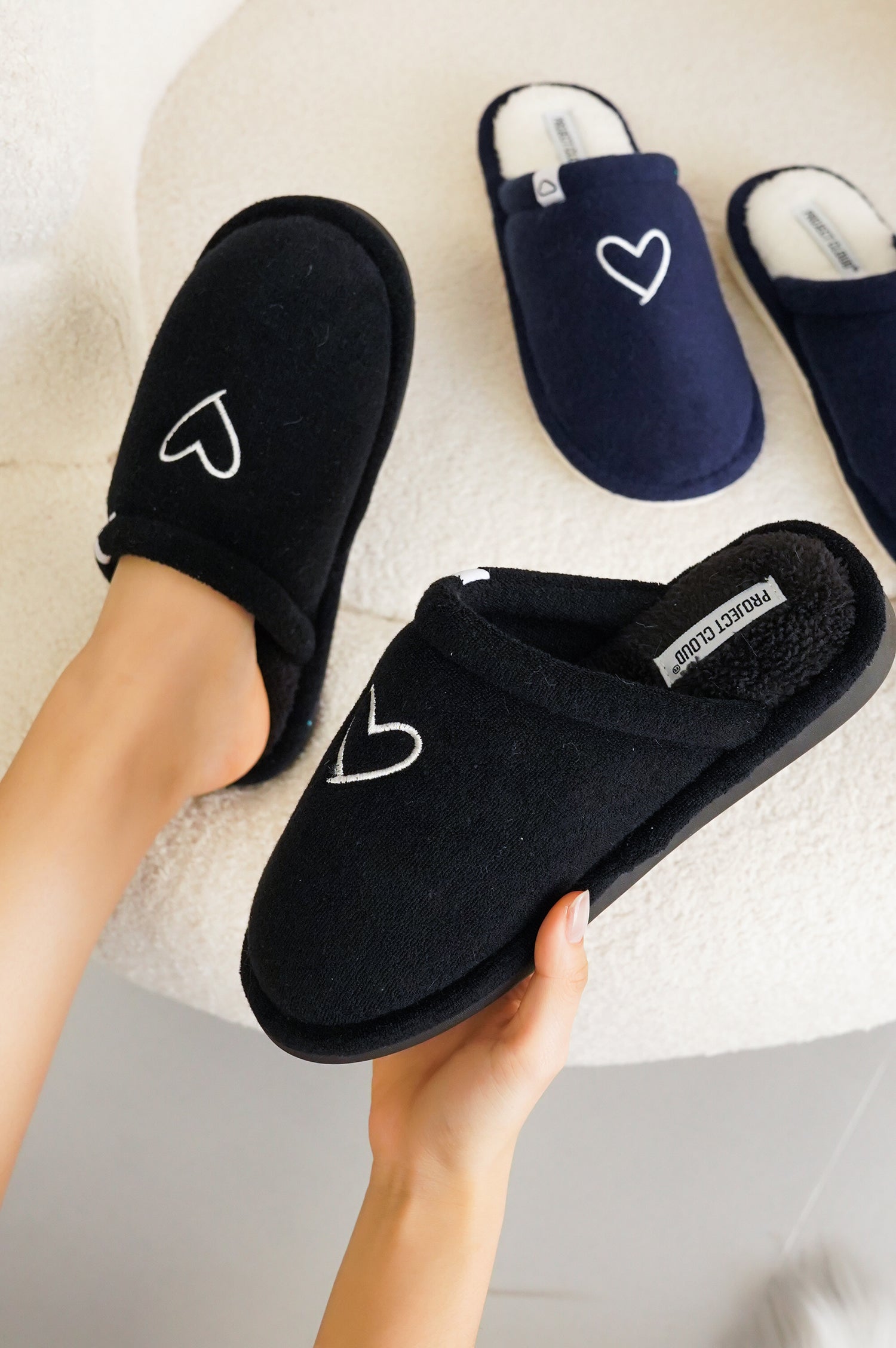 Project Cloud Casa women's memory foam slippers in black with heart detail, cozy footwear