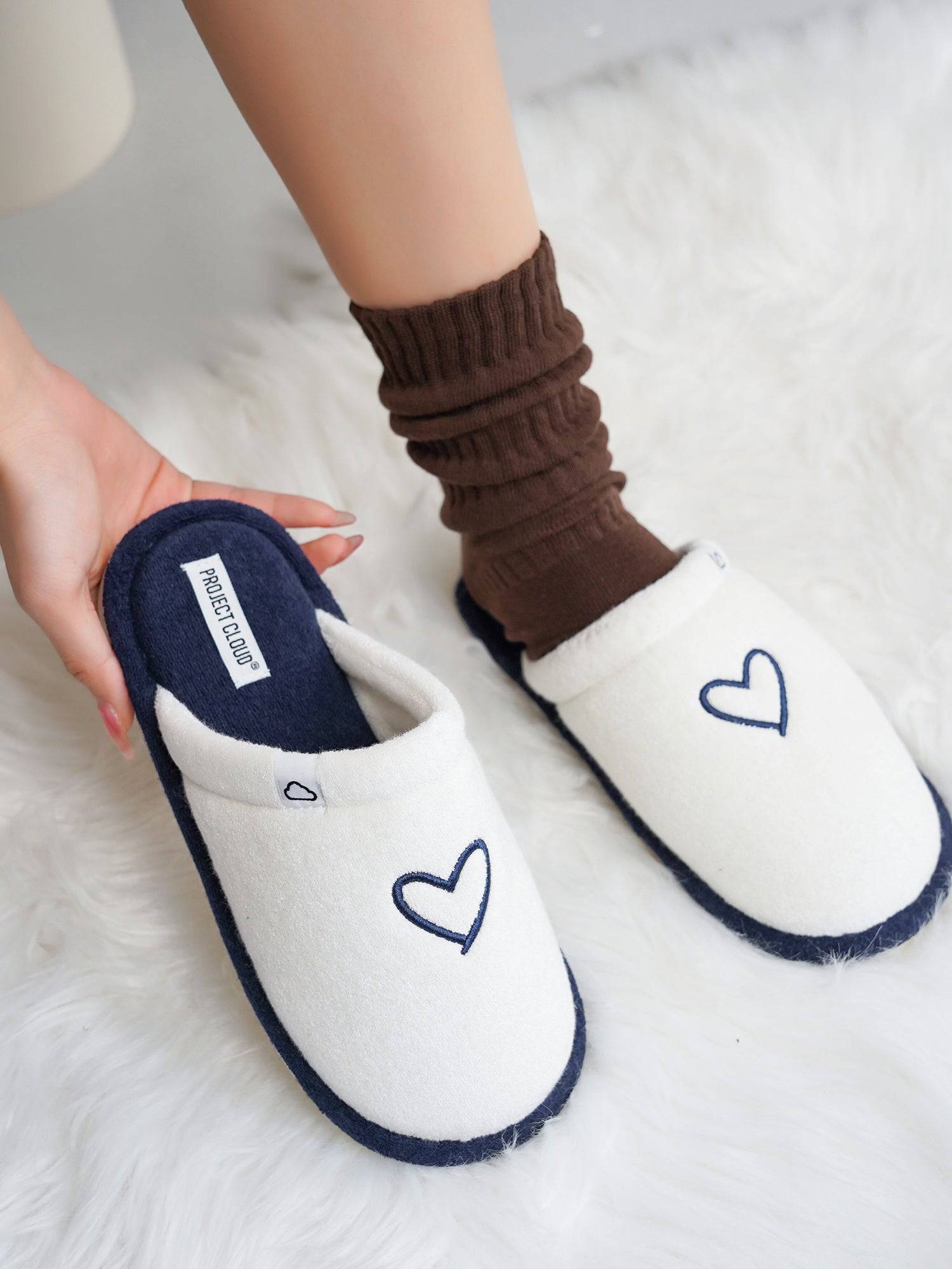 Project Cloud Casa Women's slippers: White with navy trim and embroidered heart detail, ProjectPlush memory foam.