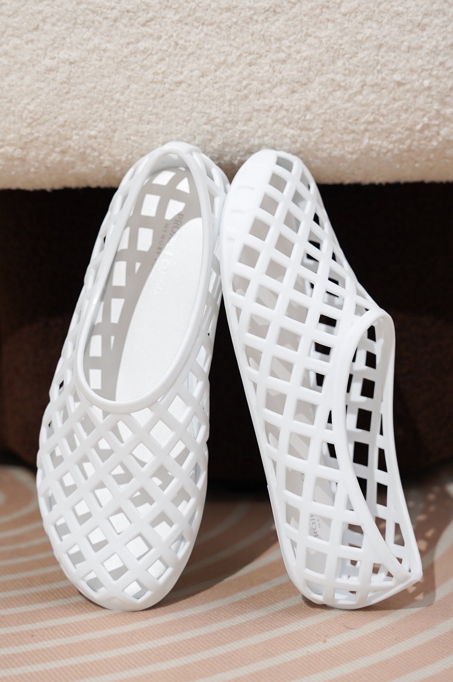 Project Cloud white Jellz ballet flats, featuring openwork design, waterproof and non-slip, perfect for summer and beach.