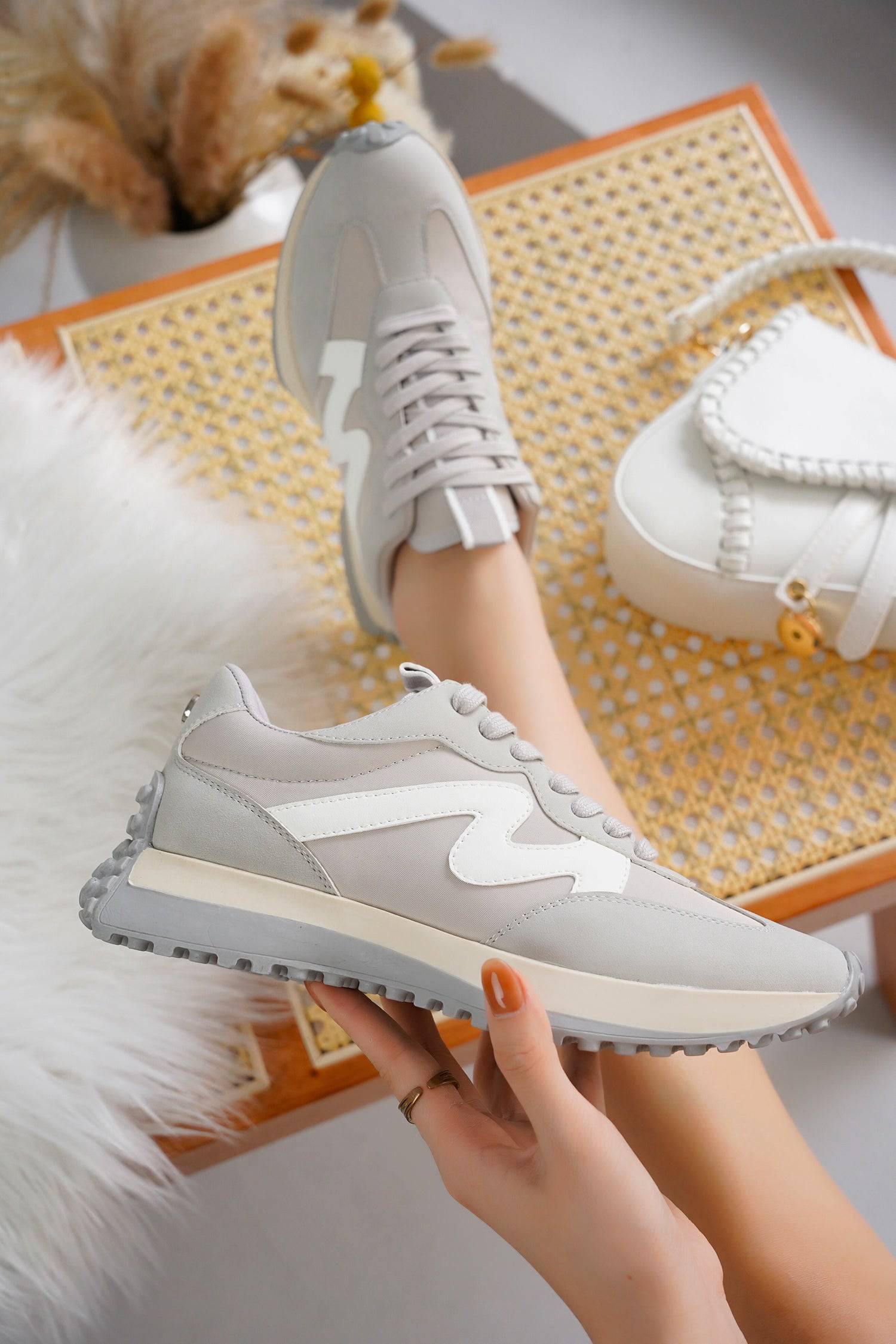 Grey Lecco women's sneakers. Memory foam, non-slip, comfortable women's sneakers.