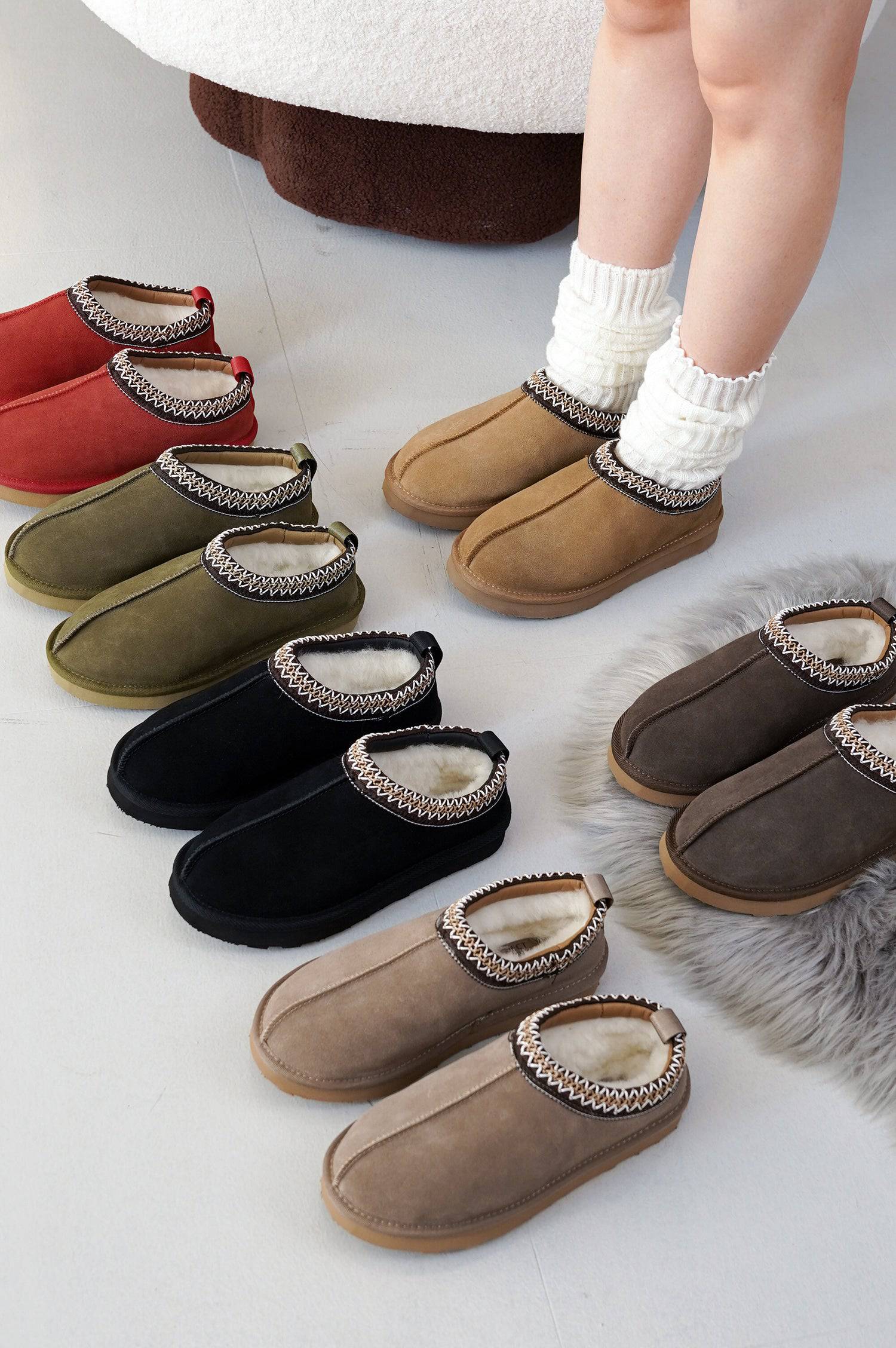 Project Cloud Nerita slippers in multiple colors: sheepskin fur, memory foam for women's comfort.